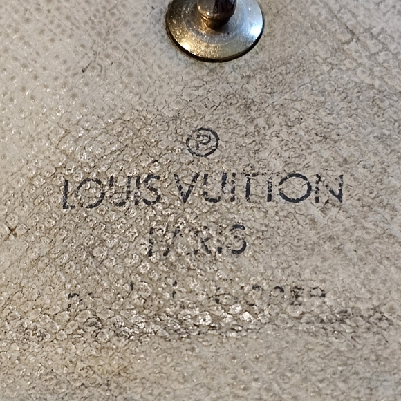 Louis Vuitton Damier Azur Key Case/Holder W/Chain, Twilly & Charm Added - Picture 6 of 17